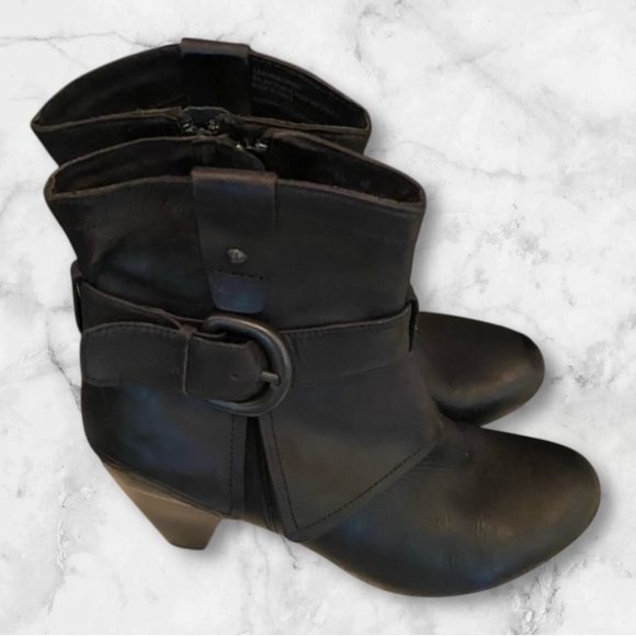 Born Crown Jailyn Black leather size 8 1/2 Bootie Boots - Picture 7 of 15